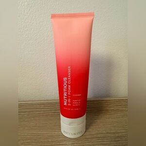 Estee Lauder Nutritious 2-in-1 Foam Cleanser - Pink and Red